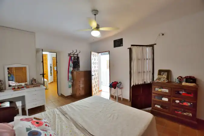 Habitación de Casa adosada en venta en Benaoján con Calefacción, Terraza y Jacuzzi