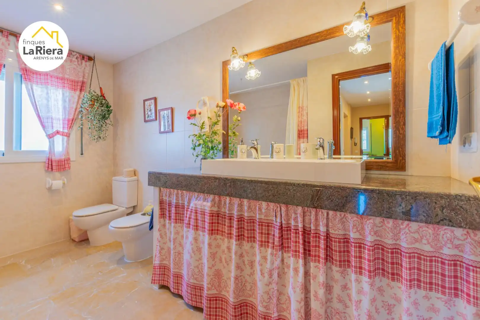 Bathroom of Houses for sale in Arenys de Munt