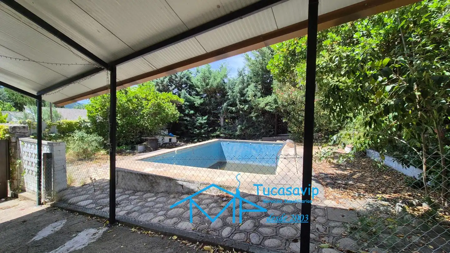 Piscina de Casa o chalet en venta en Pelayos de la Presa con Jardín privado, Terraza y Trastero