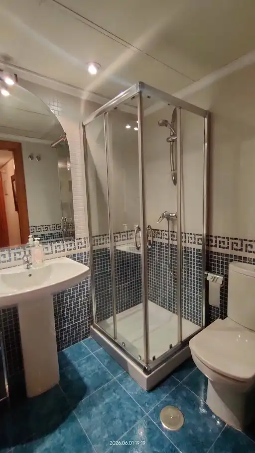 Baño de Piso en venta en Madrid con Aire acondicionado, Calefacción y Parquet