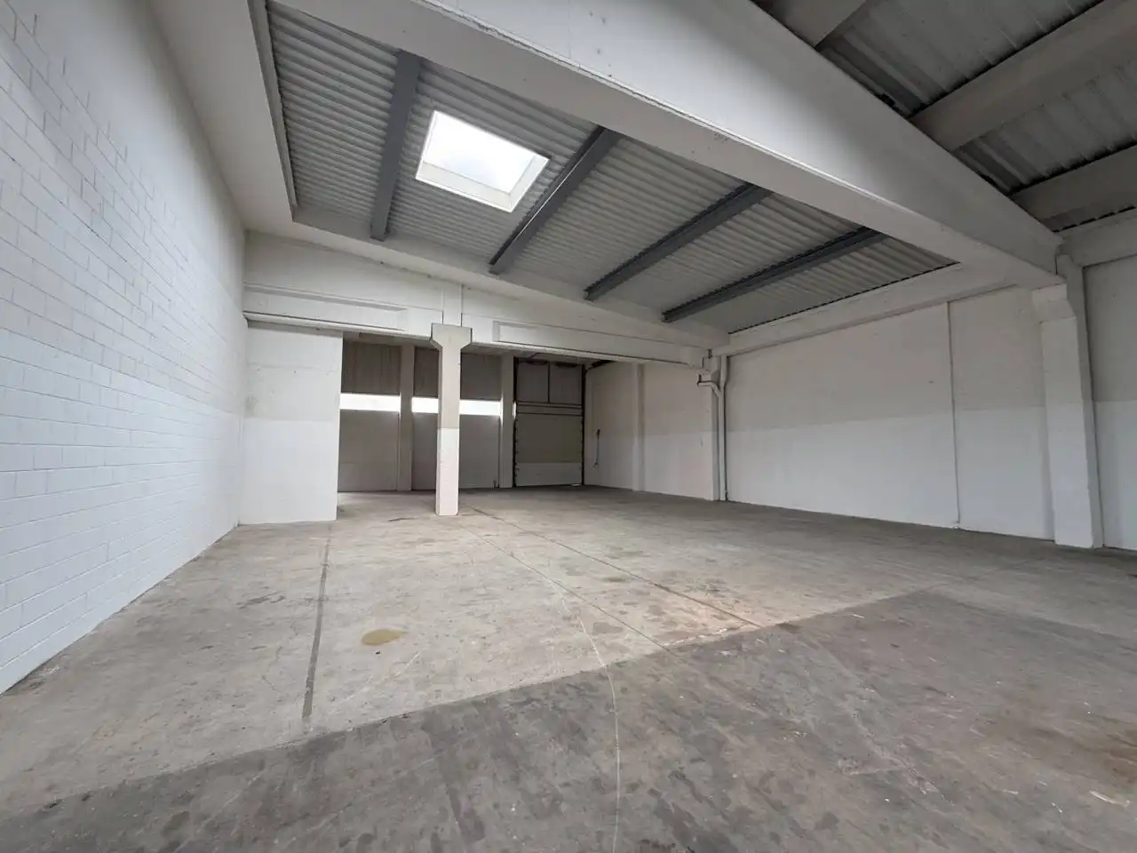 Fabrikhallen zur Miete in Calle Saturn, Can Parellada