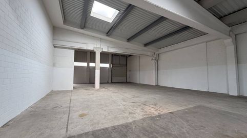 Foto 4 von Fabrikhallen zur Miete in Calle Saturn, Can Parellada, Terrassa