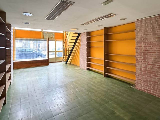 Local comercial en Alquiler en Castilla - Hermida