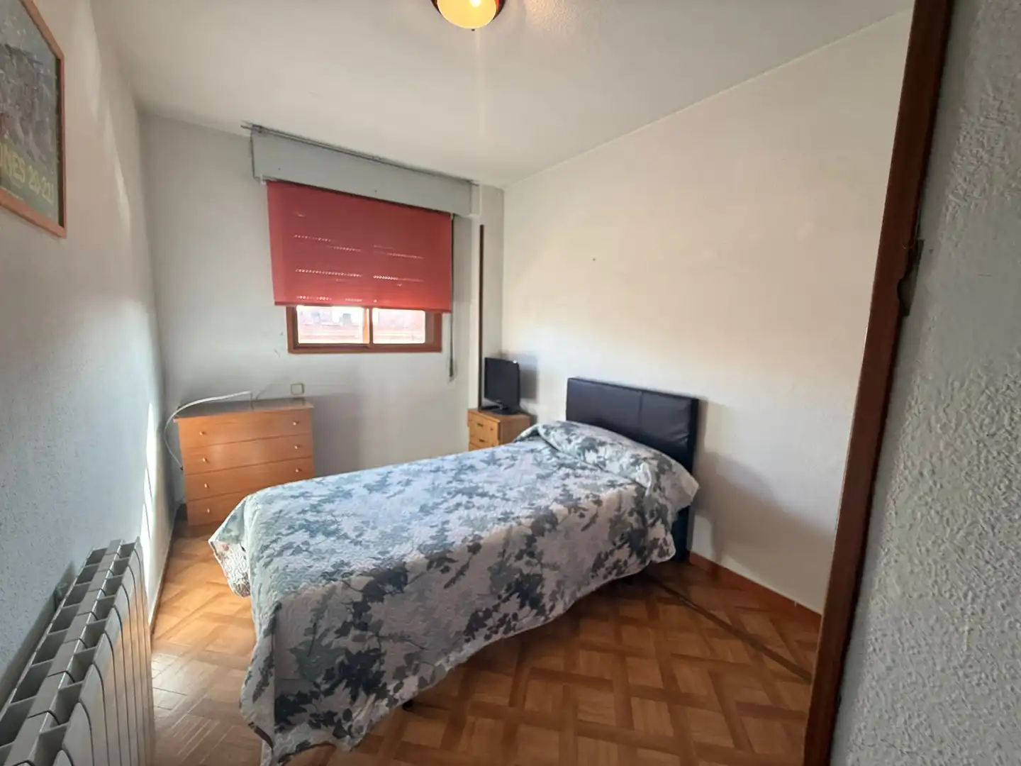 Bedroom of Flat for sale in Madrid  with Air Conditioner, Heating and Private garden