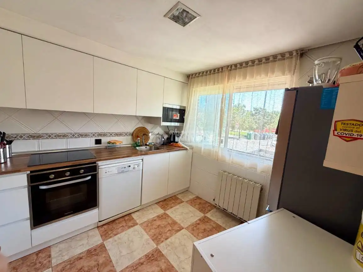Cocina de Casa adosada en venta en Daganzo de Arriba con Aire acondicionado y Calefacción