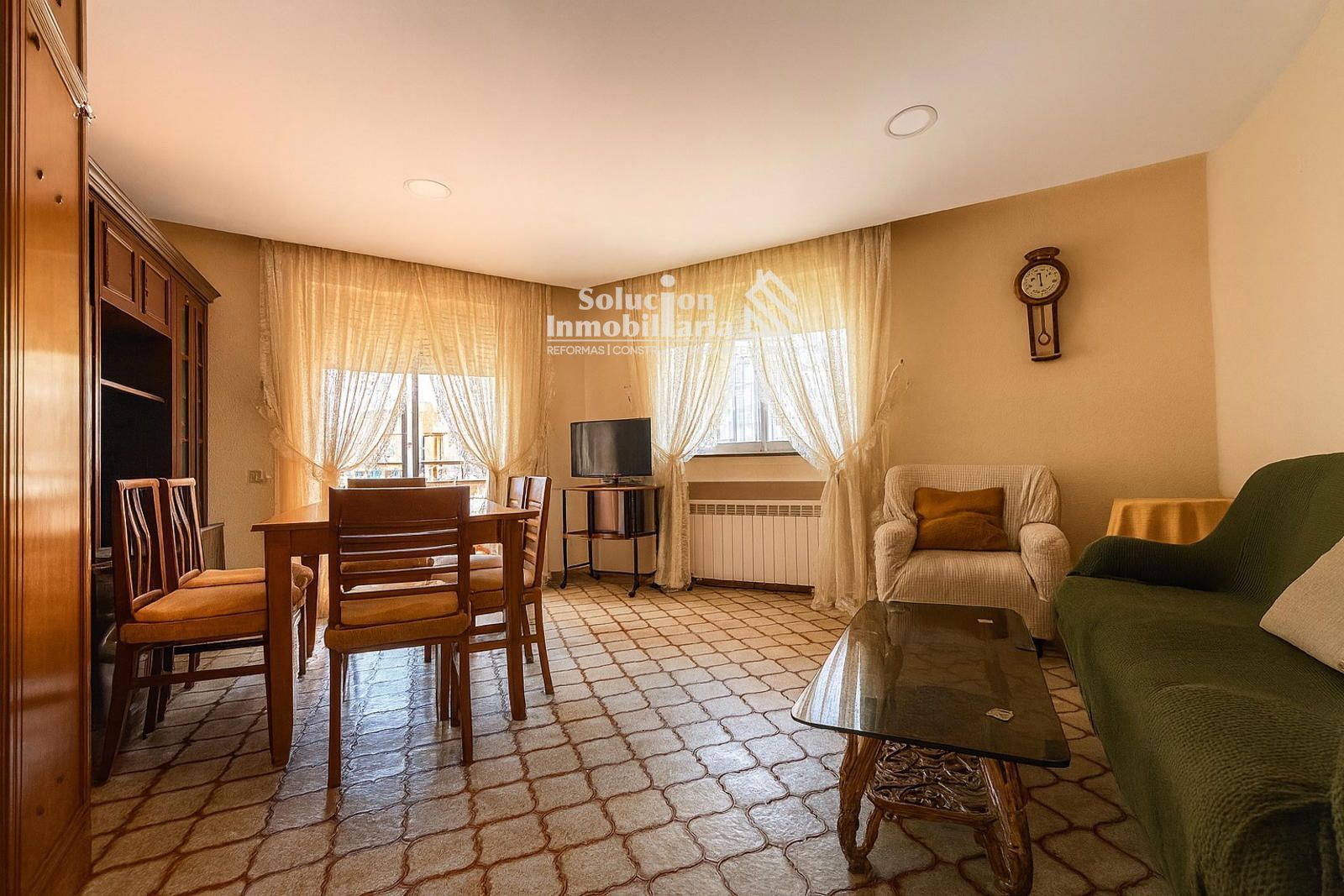 Living room of Flat for sale in Salamanca Capital  with Heating, Terrace and Furnished