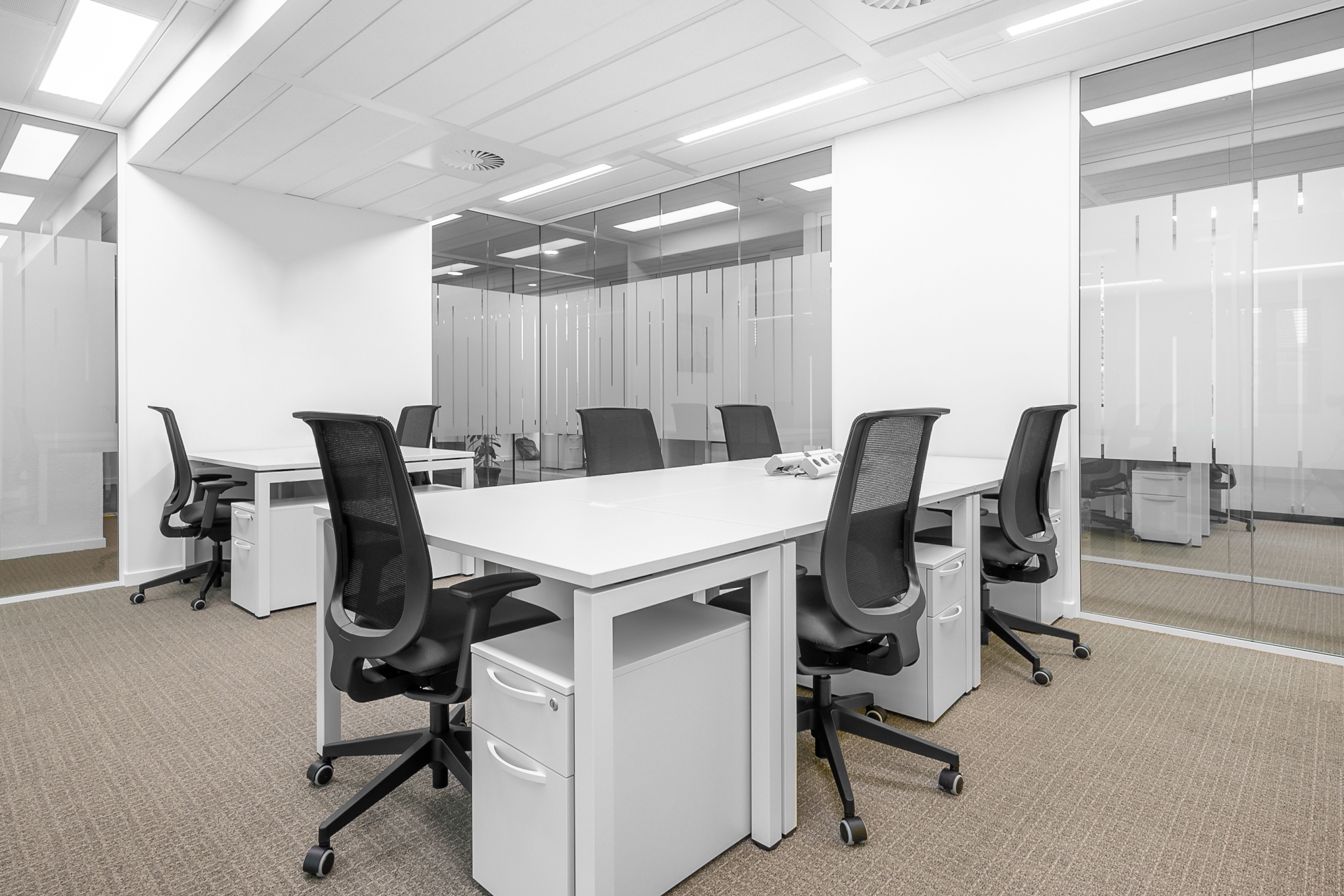 Oficina de lloguer en  Valencia Capital amb Aire condicionat, Calefacció i Moblat