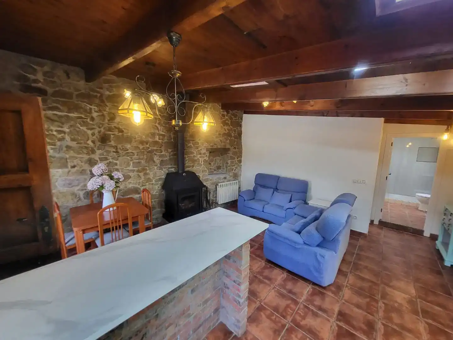 Wohnzimmer von Wohnung zur Miete in Villaviciosa mit Möbliert
