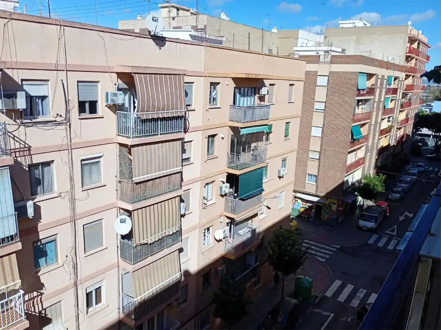 Vista exterior de Pis en venda en Mislata amb Aire condicionat i Balcó