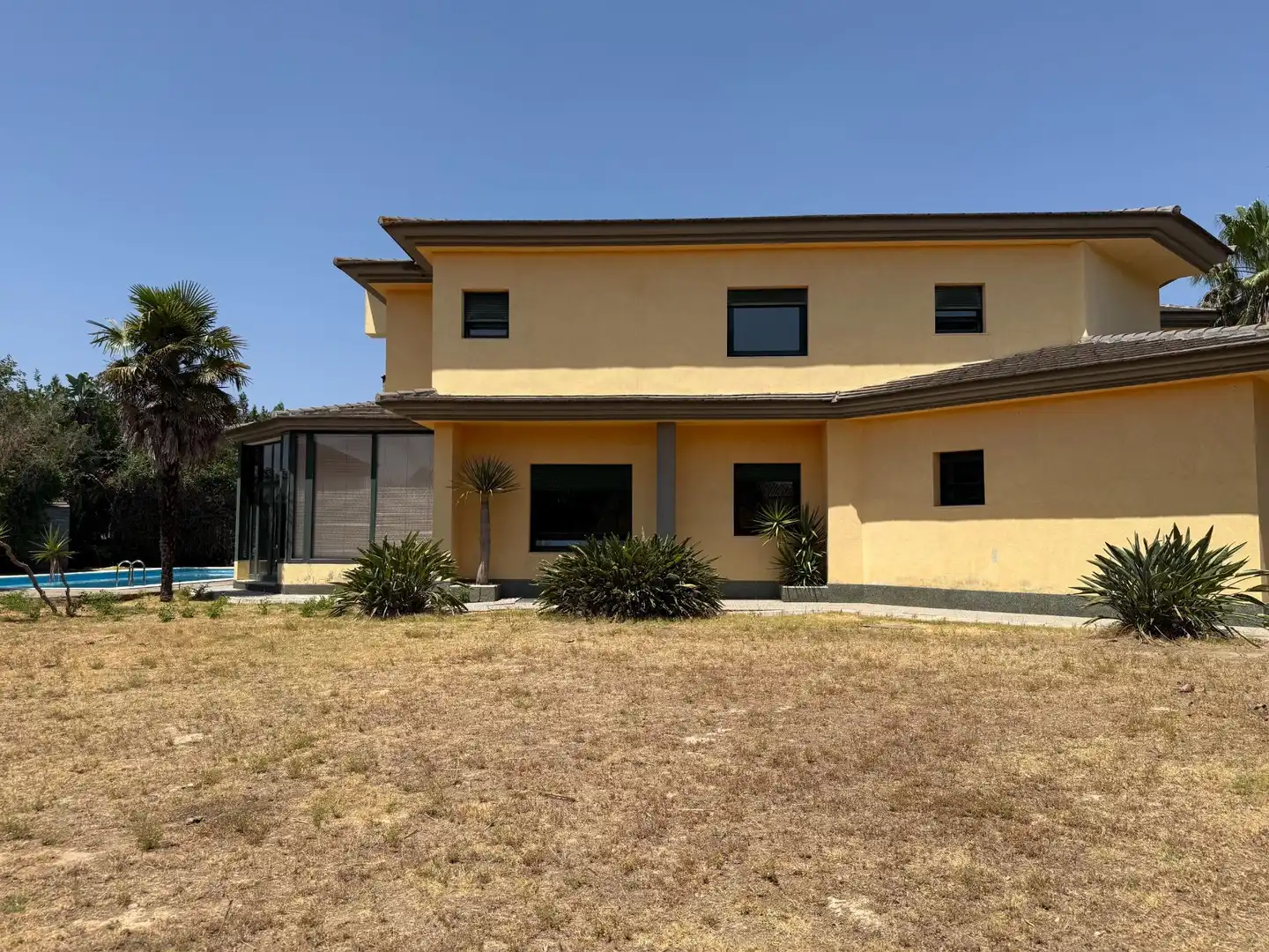 Vista exterior de Casa o chalet en venta en Gelves con Aire acondicionado, Jardín privado y Terraza