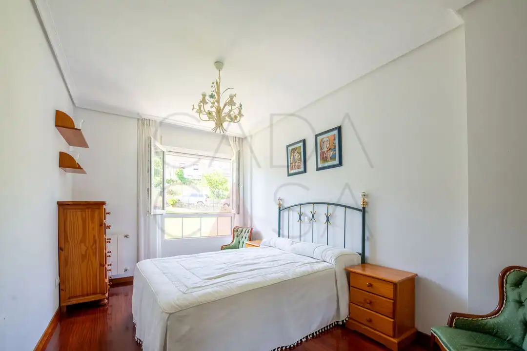 Habitación de Casa adosada en venta en Medio Cudeyo con Calefacción, Jardín privado y Trastero