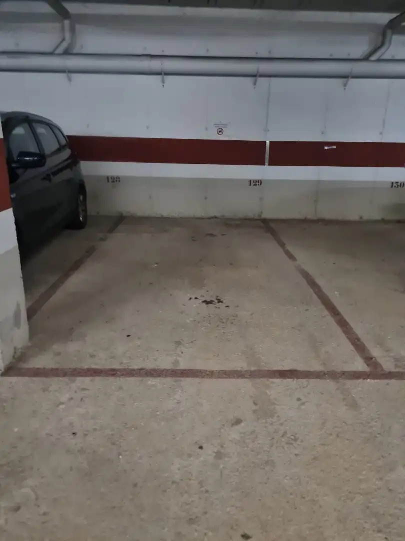 Parkplatz mit Aufzug zum Verkauf in Avinguda Francesc Macià 265, imagen 3