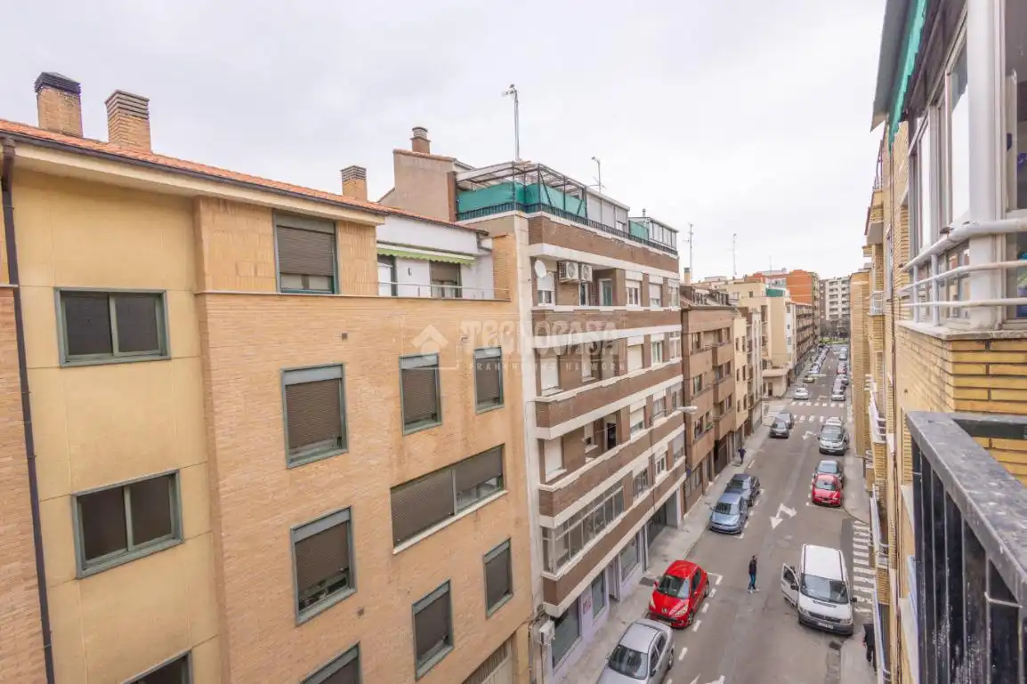 Vista exterior de Piso en venta en Salamanca con Calefacción, Terraza y Balcón