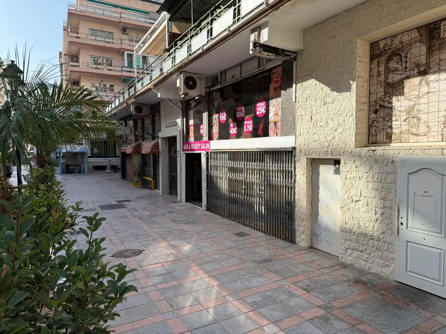 Local comercial en alquiler en Calle CORONEL RIPOLLET
