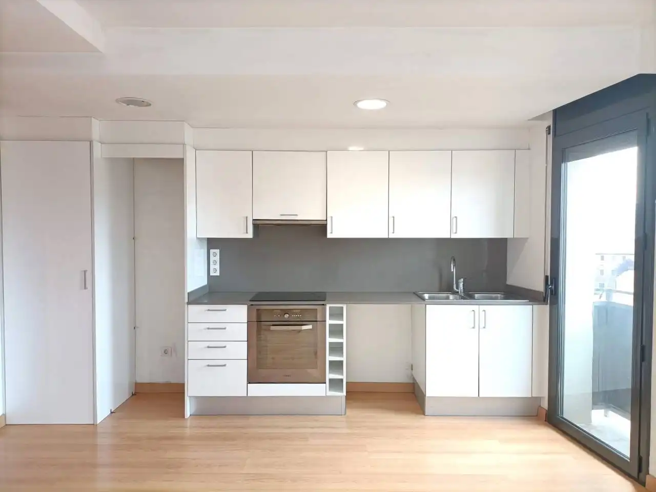 Kitchen of Flat for sale in Vic  with Heating, Parquet flooring and Balcony