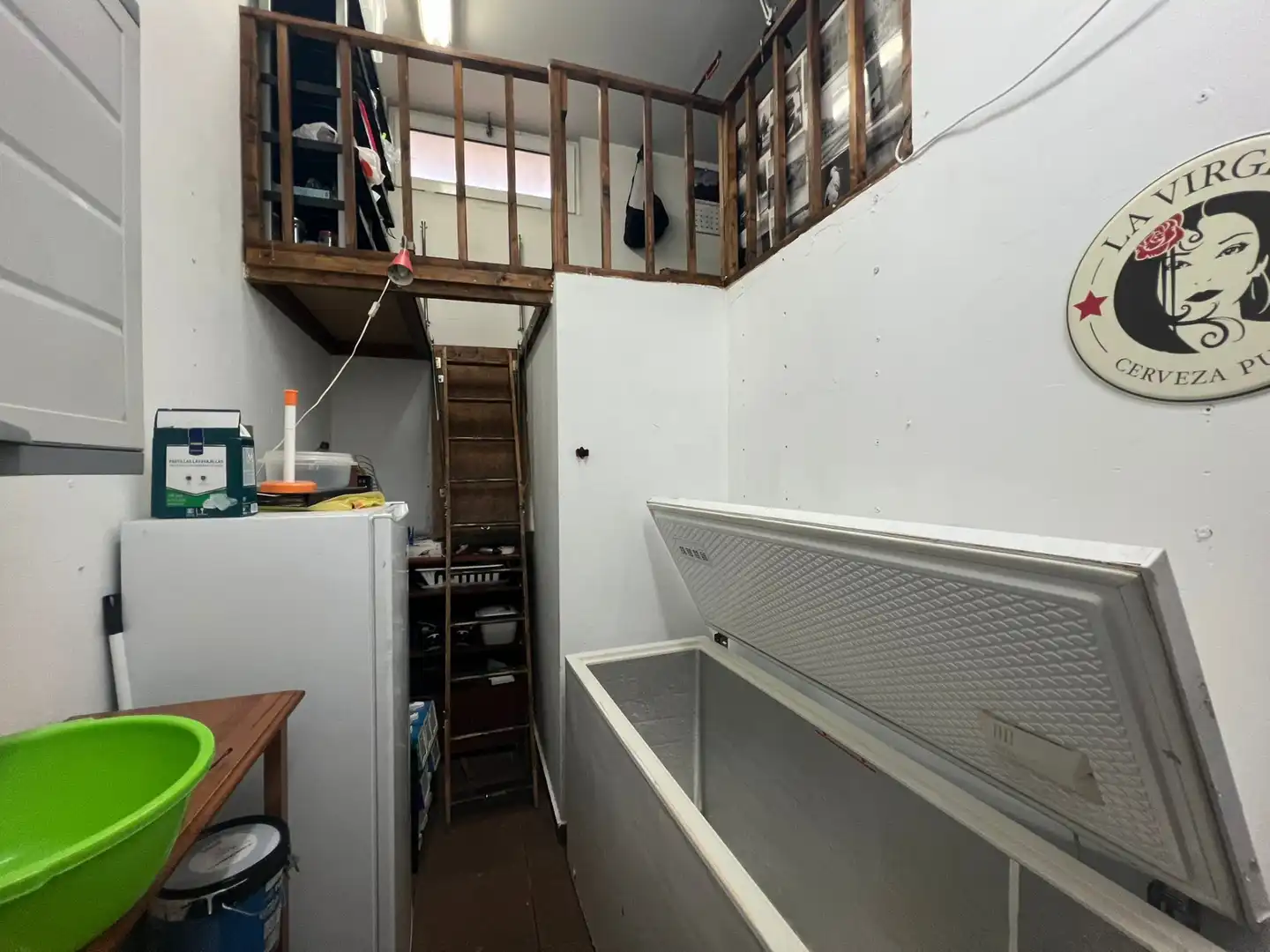 Local en venta en Velilla de San Antonio con Aire acondicionado, Calefacción y Amueblado