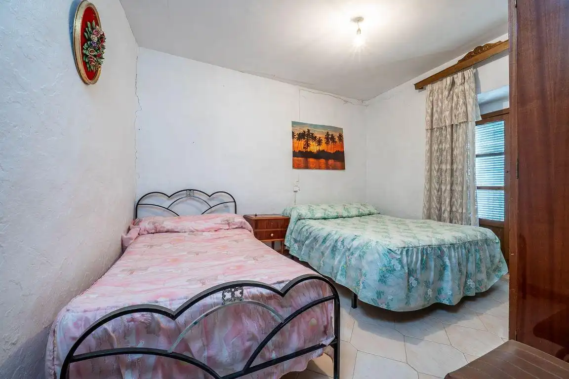 Dormitori de Casa o xalet en venda en Cacín amb Balcó