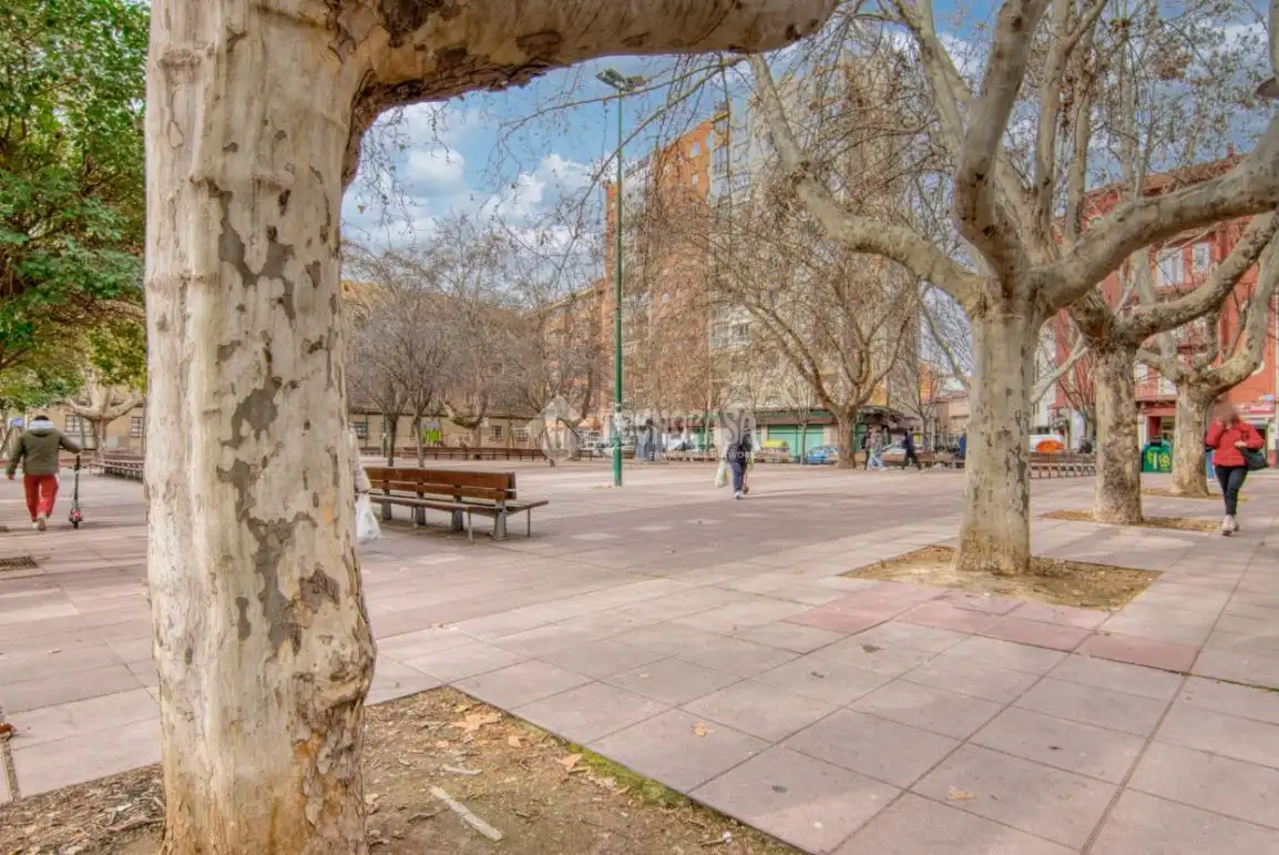 Außenansicht von Wohnung zum Verkauf in Valladolid mit Terrasse und Balkon