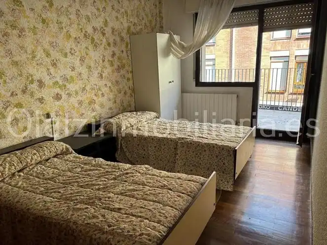 Schlafzimmer von Wohnung zum Verkauf in Balmaseda mit Heizung, Terrasse und Abstellraum