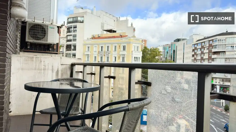 Terraza de Estudio para compartir en Madrid con Aire acondicionado, Calefacción y Terraza