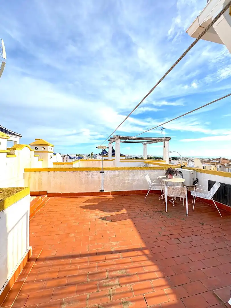 Casa con piscina en venta en Los Balcones - Los Altos, imagen 19