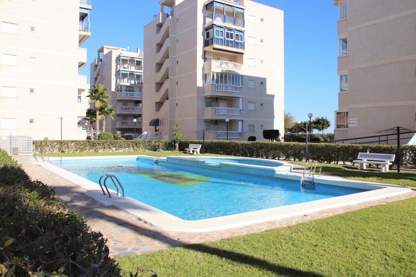 Piscina de Planta baja en venta en Elche / Elx con Terraza, Balcón y Piscina comunitaria