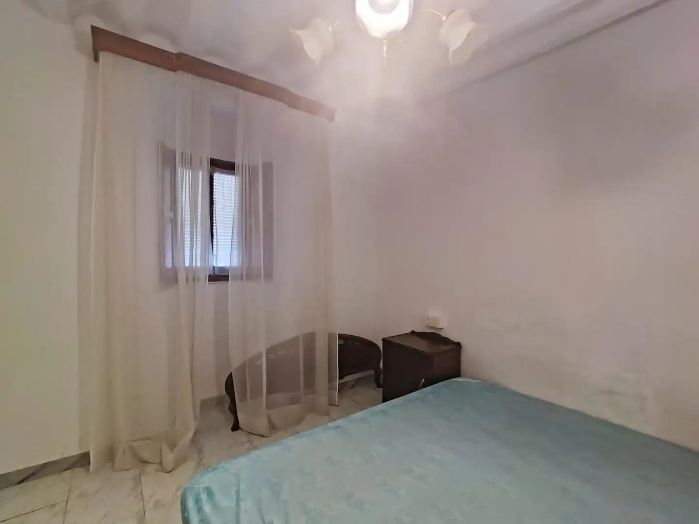 Dormitori de Casa adosada en venda en Campo de Criptana amb Aire condicionat