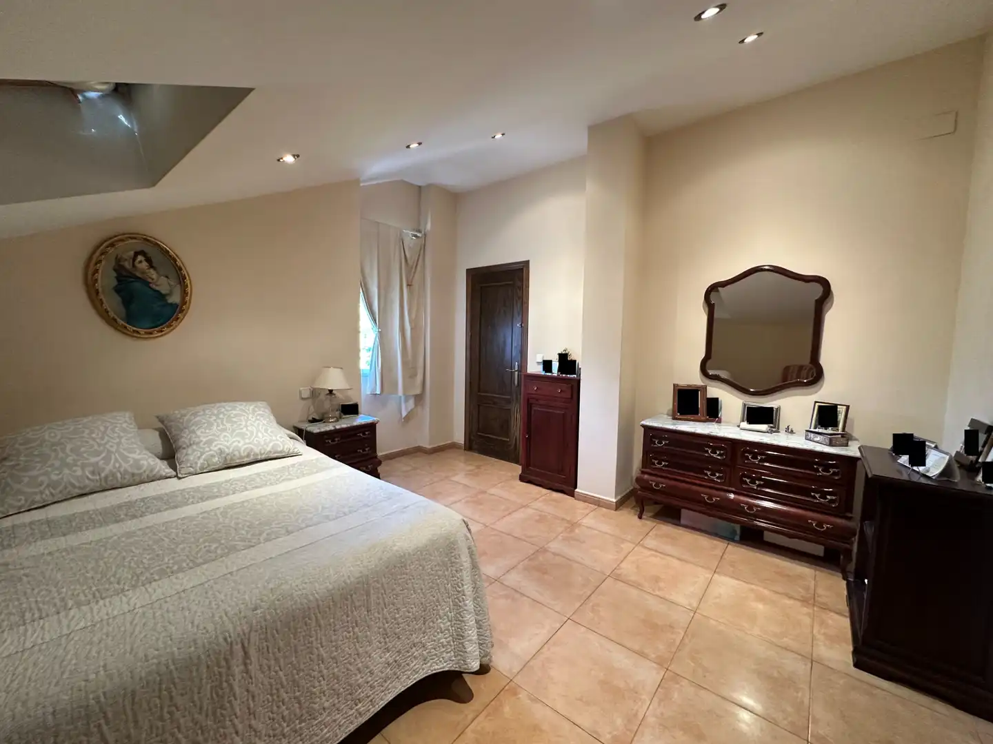 Dormitori de Casa o xalet en venda en Úbeda amb Aire condicionat, Jardí privat i Terrassa