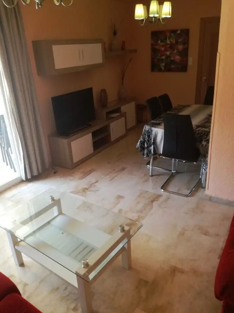 Comedor de Piso en venta en Granada con Calefacción, Terraza y Trastero