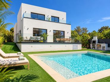 Xalet amb piscina en venda a Santa Cristina Poble