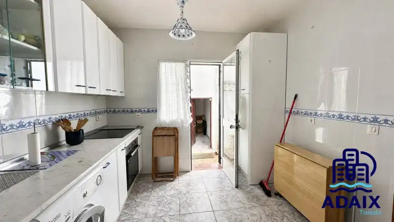 Cocina de Casa adosada en venta en Huecas con Calefacción y Balcón