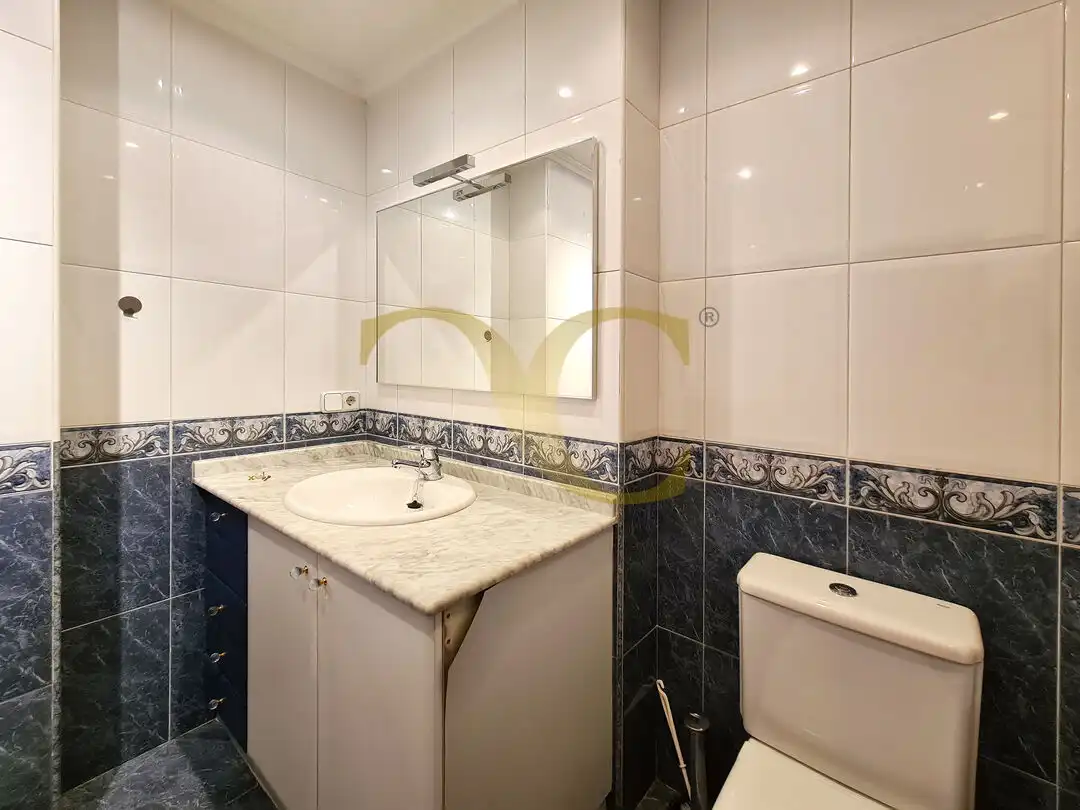 Bany de Pis en venda en Oviedo 