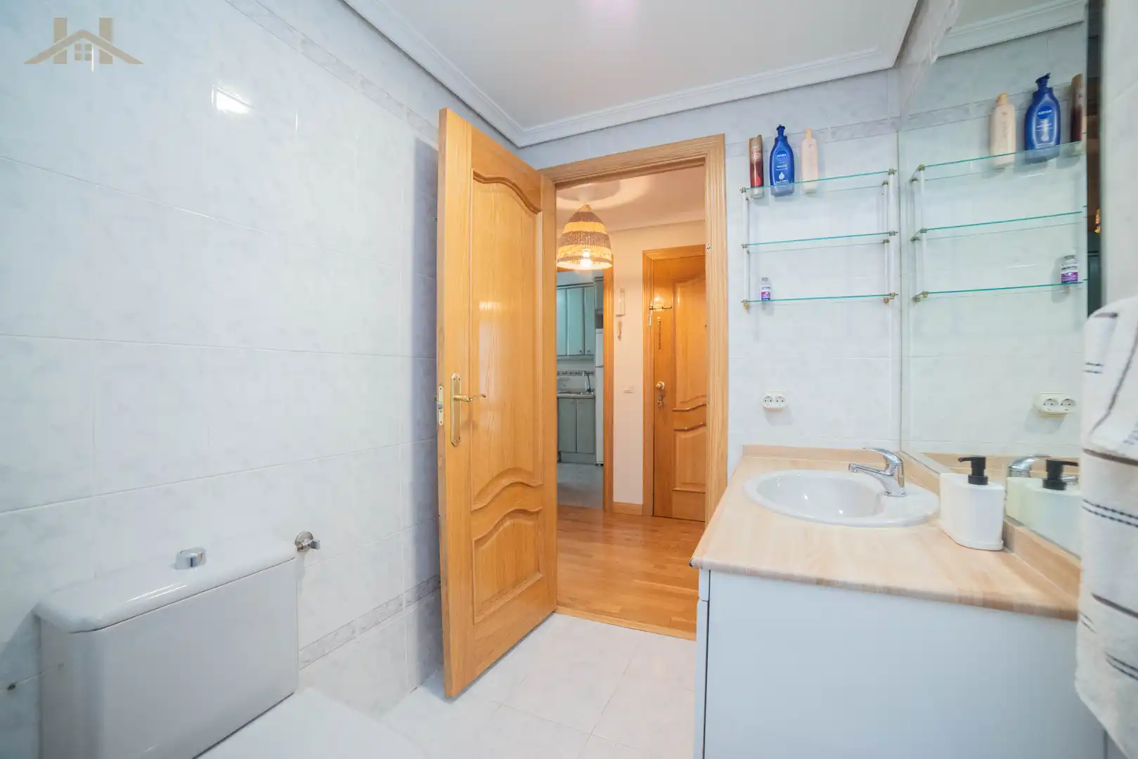 Badezimmer von Wohnung zum Verkauf in Leganés