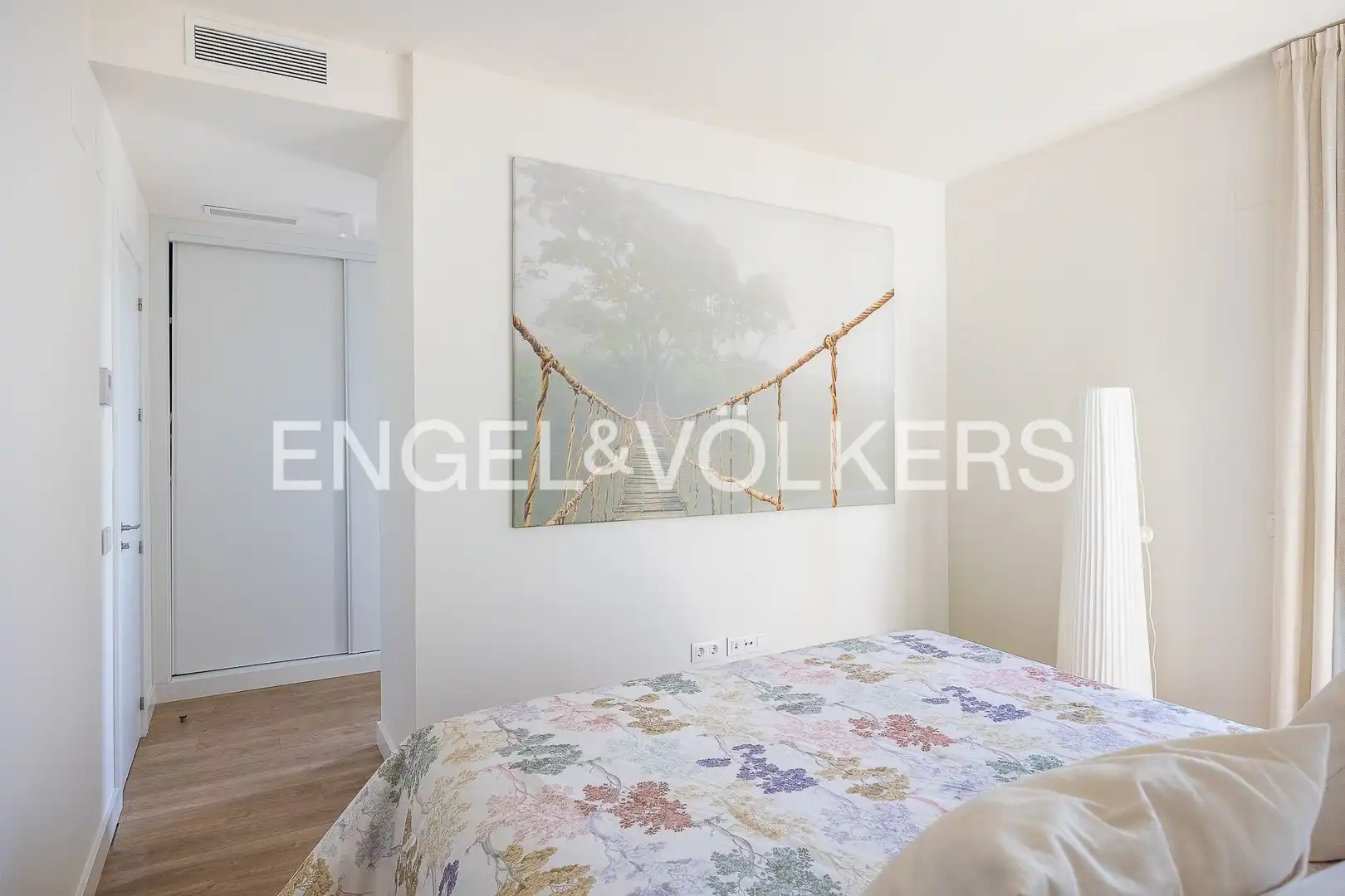 Bedroom of Detached homes for sale in Mairena del Aljarafe  with Air Conditioner, Heating and Private garden