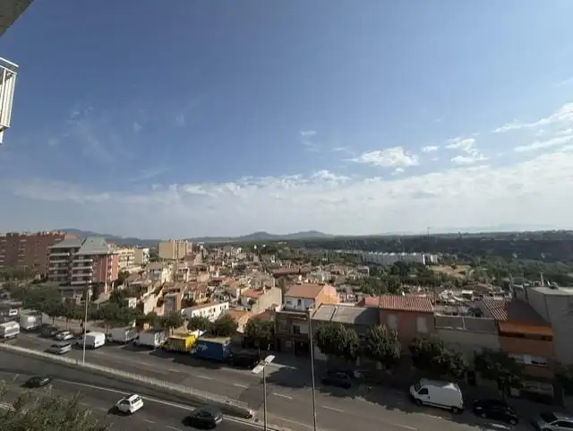 Exterior view of Flat for sale in Sabadell  with Air Conditioner, Heating and Balcony