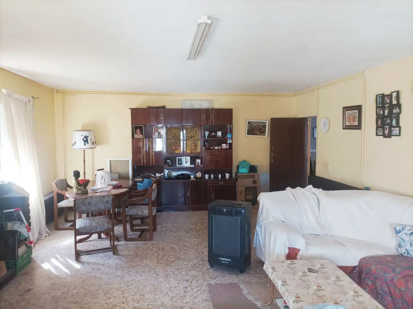 Sala de estar de Casa o chalet en venta en Escalona con Calefacción, Piscina y Amueblado