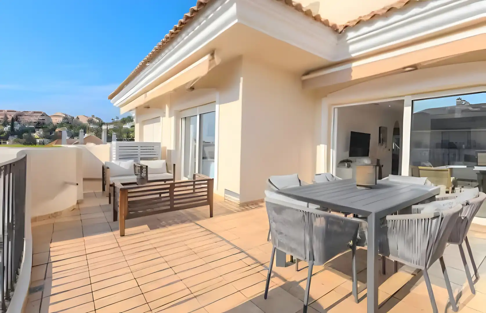 Apartament amb piscina en venda a Nueva Andalucía, imagen 3