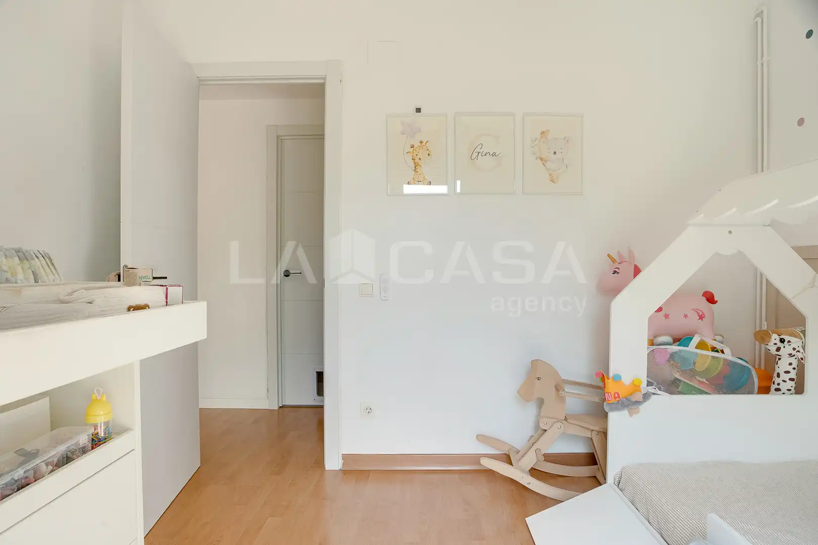 Habitación de Piso en venta en Barcelona con Calefacción, Trastero y Balcón