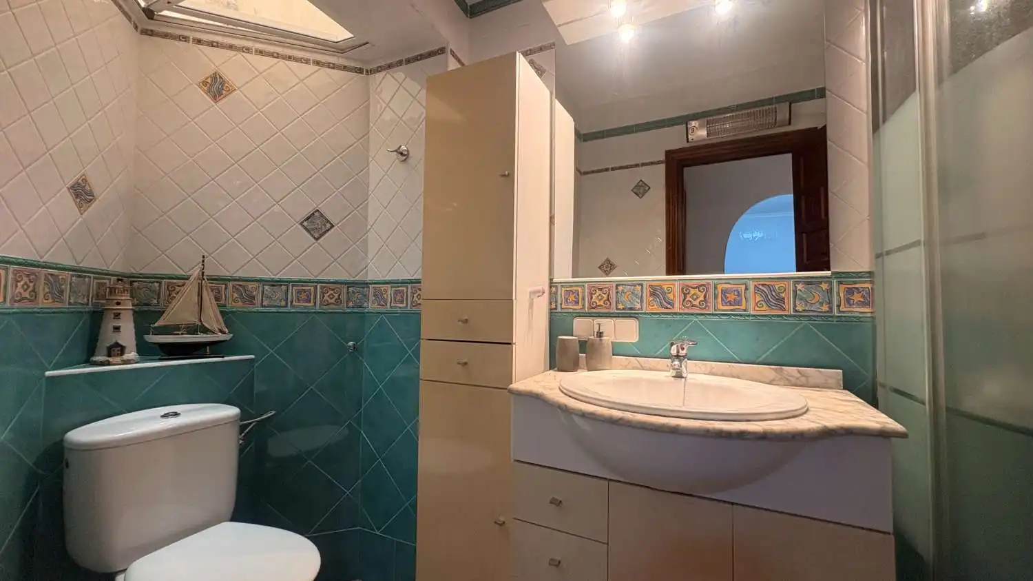 Bany de Casa o xalet en venda en Orihuela amb Aire condicionat, Moblat i Internet