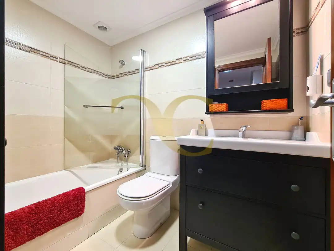 Bathroom of Flat for sale in Gijón   with Heating, Terrace and Furnished