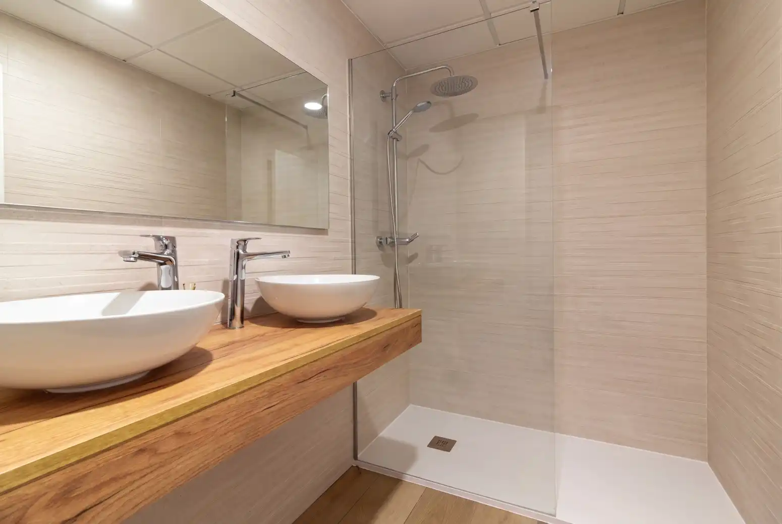 Bathroom of Flat for rent in El Puig de Santa Maria  with Air Conditioner, Heating and Private garden