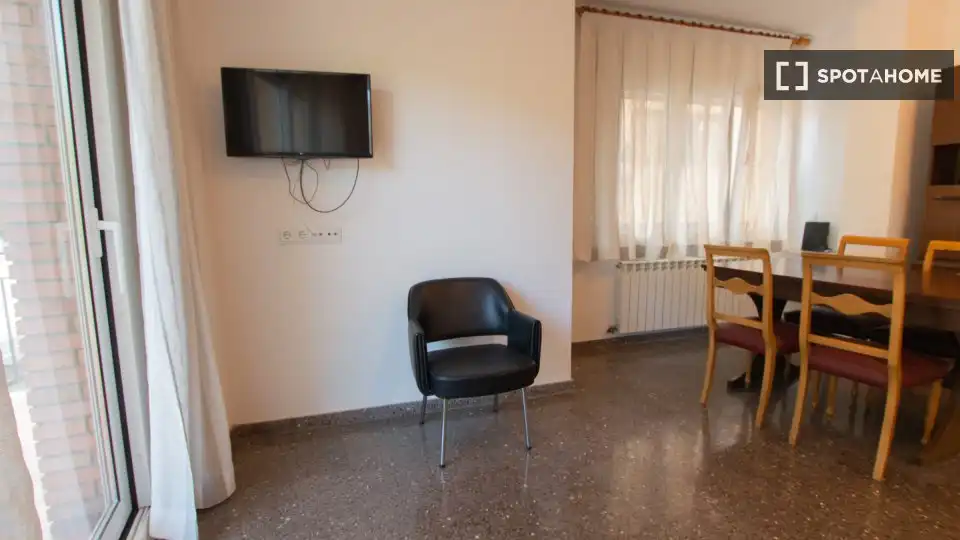 Piso con terraza en alquiler en Centre - Estació, imagen 7