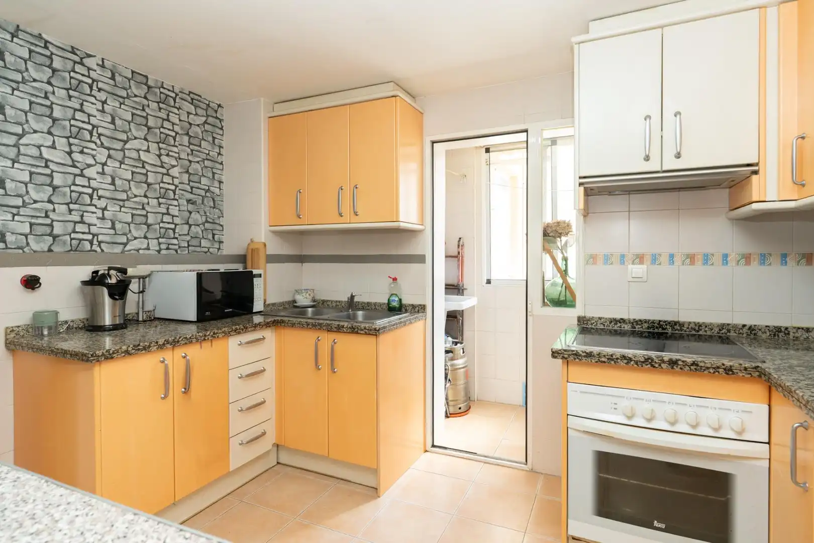 Kitchen of Flat for sale in Motril  with Air Conditioner and Balcony