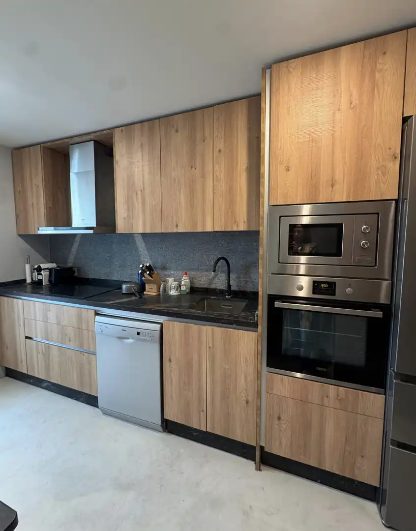 Cuina de Apartament de lloguer en Marbella amb Aire condicionat, Piscina i Moblat