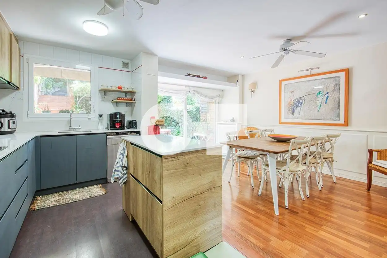 Maison mitoyenne avec piscine à vendre à Avenida Avinguda Pau Casals, imagen 19