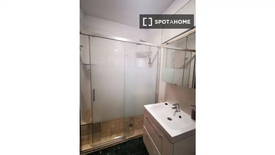 Habitación en San Antonio - Las Arenas