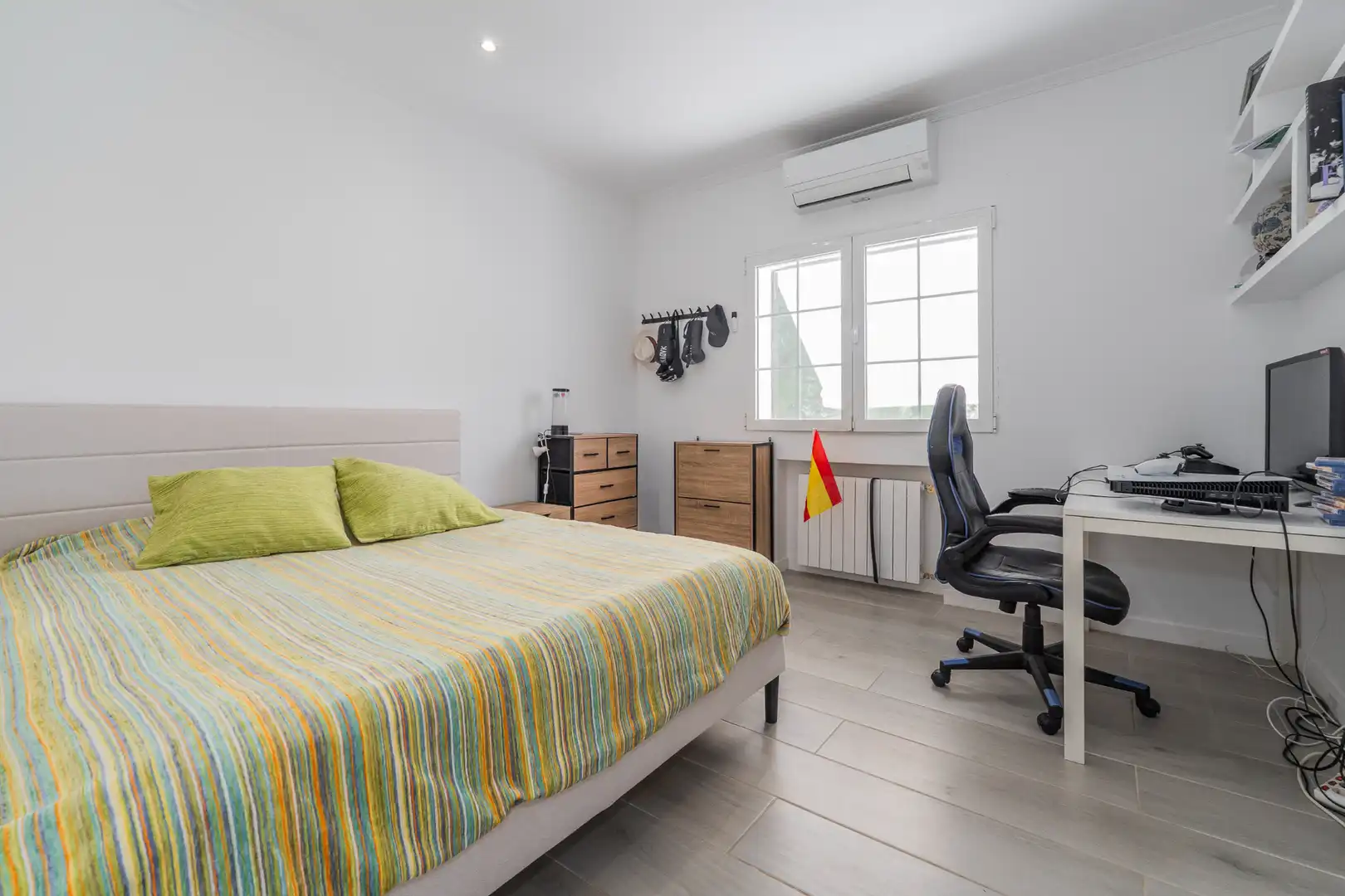 Habitación de Casa o chalet en venta en San Agustín del Guadalix con Aire acondicionado, Calefacción y Jardín privado