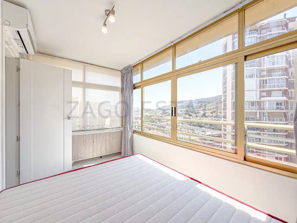 Bedroom of Flat for sale in Benidorm