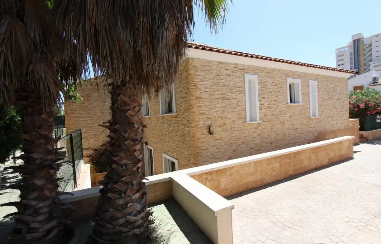 Villa con terrazza in vendita a Marisol Park - Ortembach - Los Almendros, imagen 12