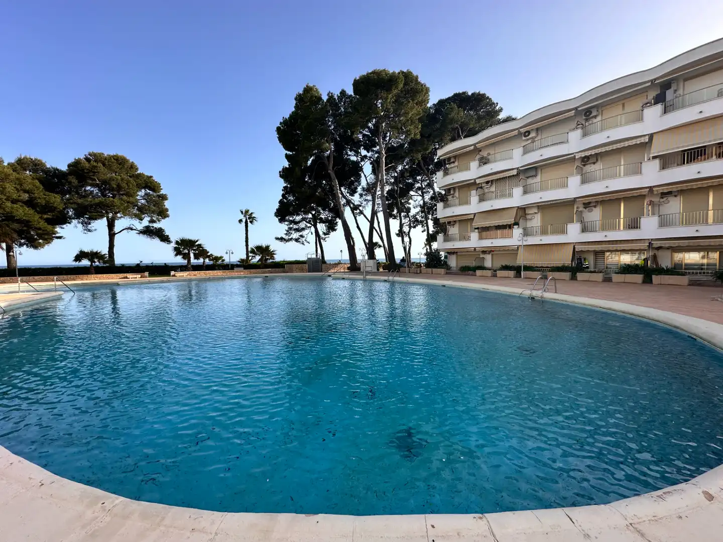 Piscina de Estudi en venda en Cambrils amb Aire condicionat, Calefacció i Terrassa